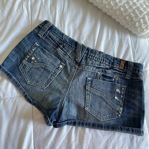 Zana Di Denim with White Accents